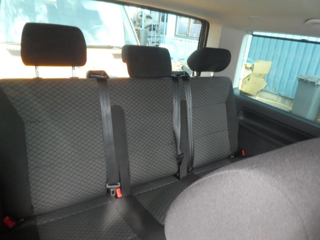 Equipos operativos y comerciales de los sectores de talleres de automoción, accesorios de construcción e ingeniería mecánica-10