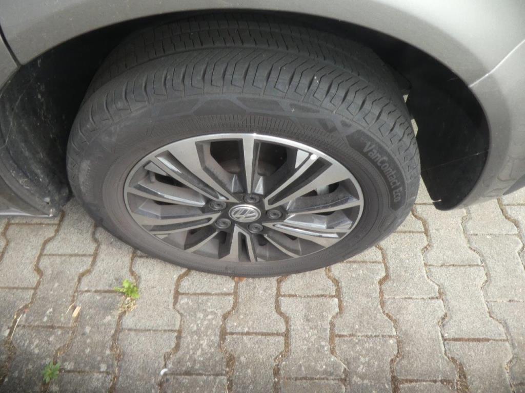 Equipos operativos y comerciales de los sectores de talleres de automoción, accesorios de construcción e ingeniería mecánica-12