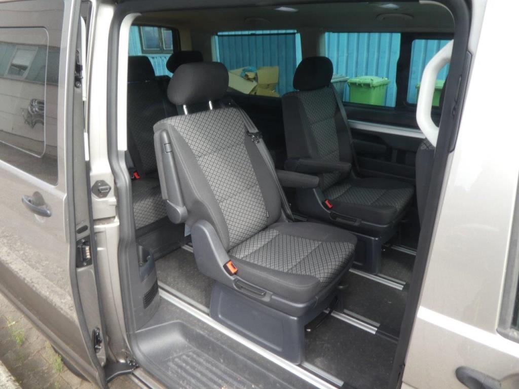 Equipos operativos y comerciales de los sectores de talleres de automoción, accesorios de construcción e ingeniería mecánica-9