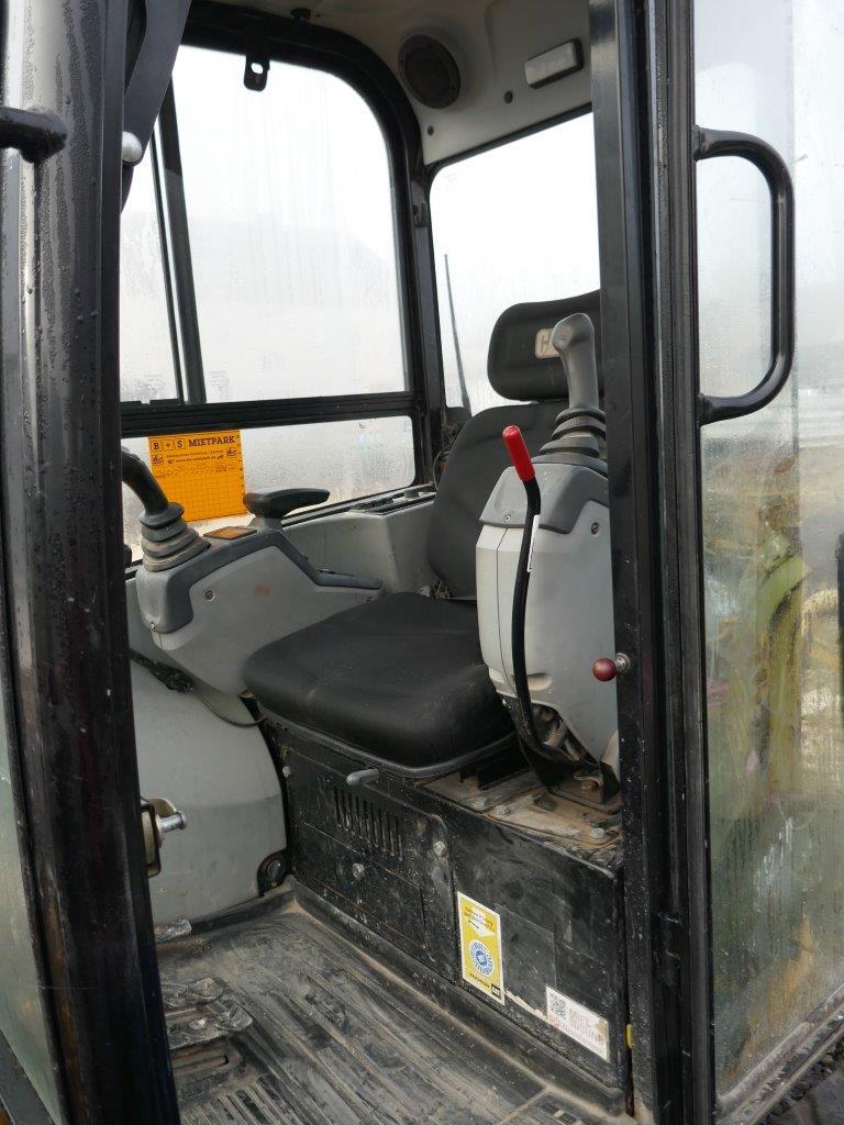 Equipos operativos y comerciales de los sectores de talleres de automoción, accesorios de construcción e ingeniería mecánica-12