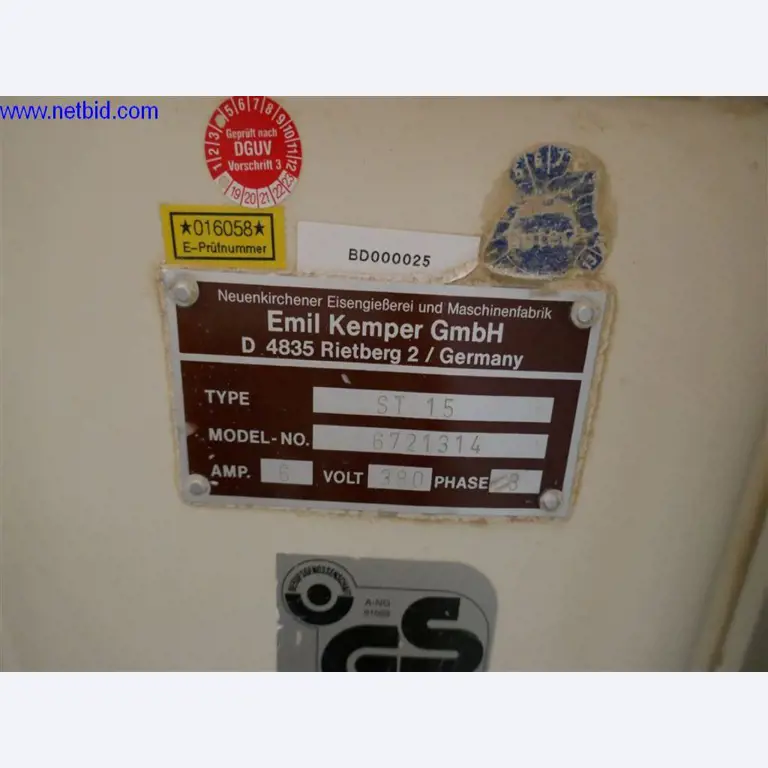 Equipamiento operativo y de oficina de una panadería-3