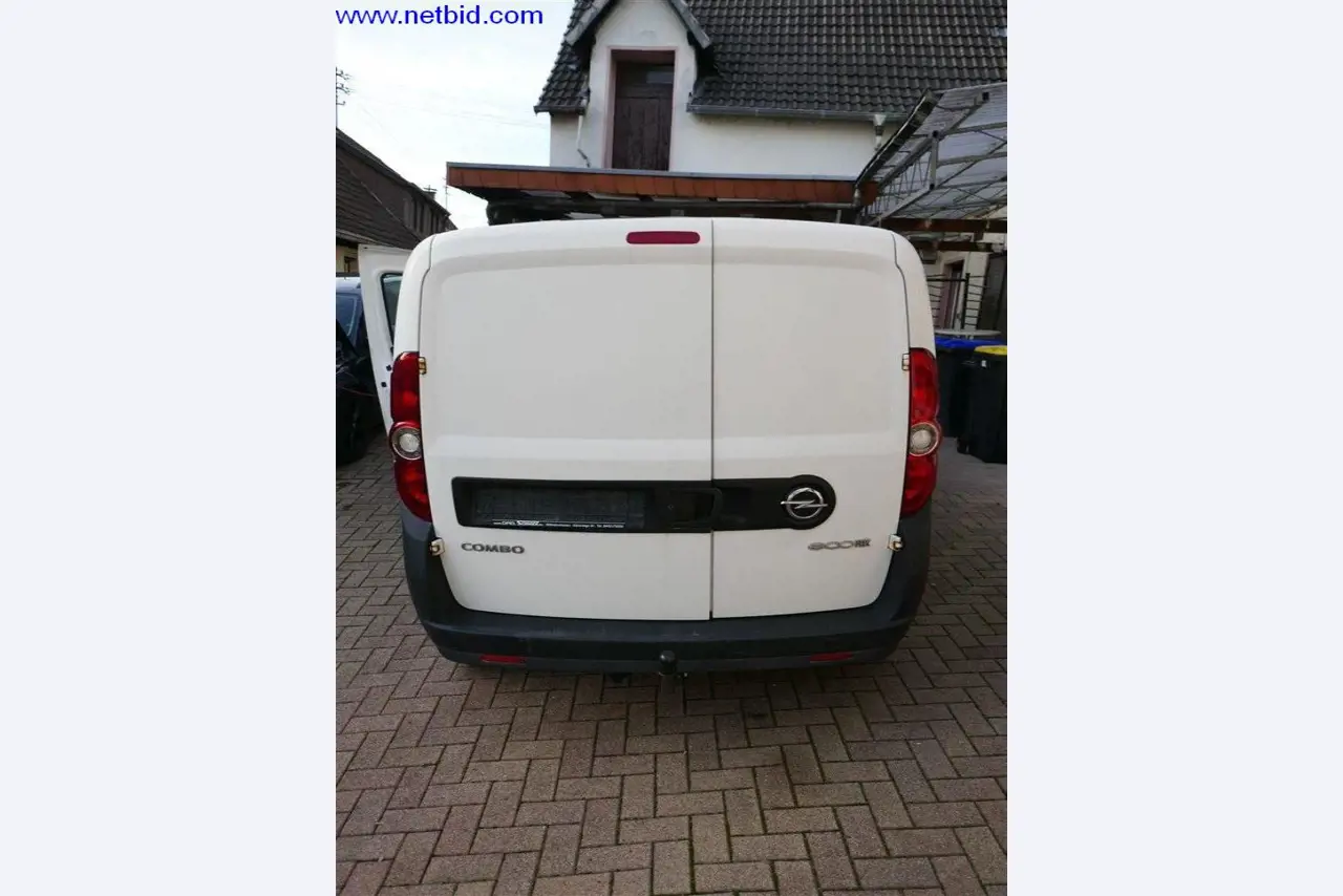 Bedrijfs- en kantooruitrusting van een bakkerij-10