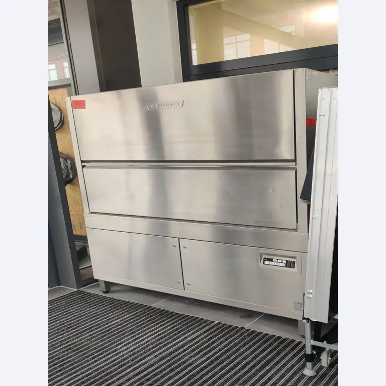 gepflegte Spiralknetmaschinen sowie eine Universalspülmaschine-1