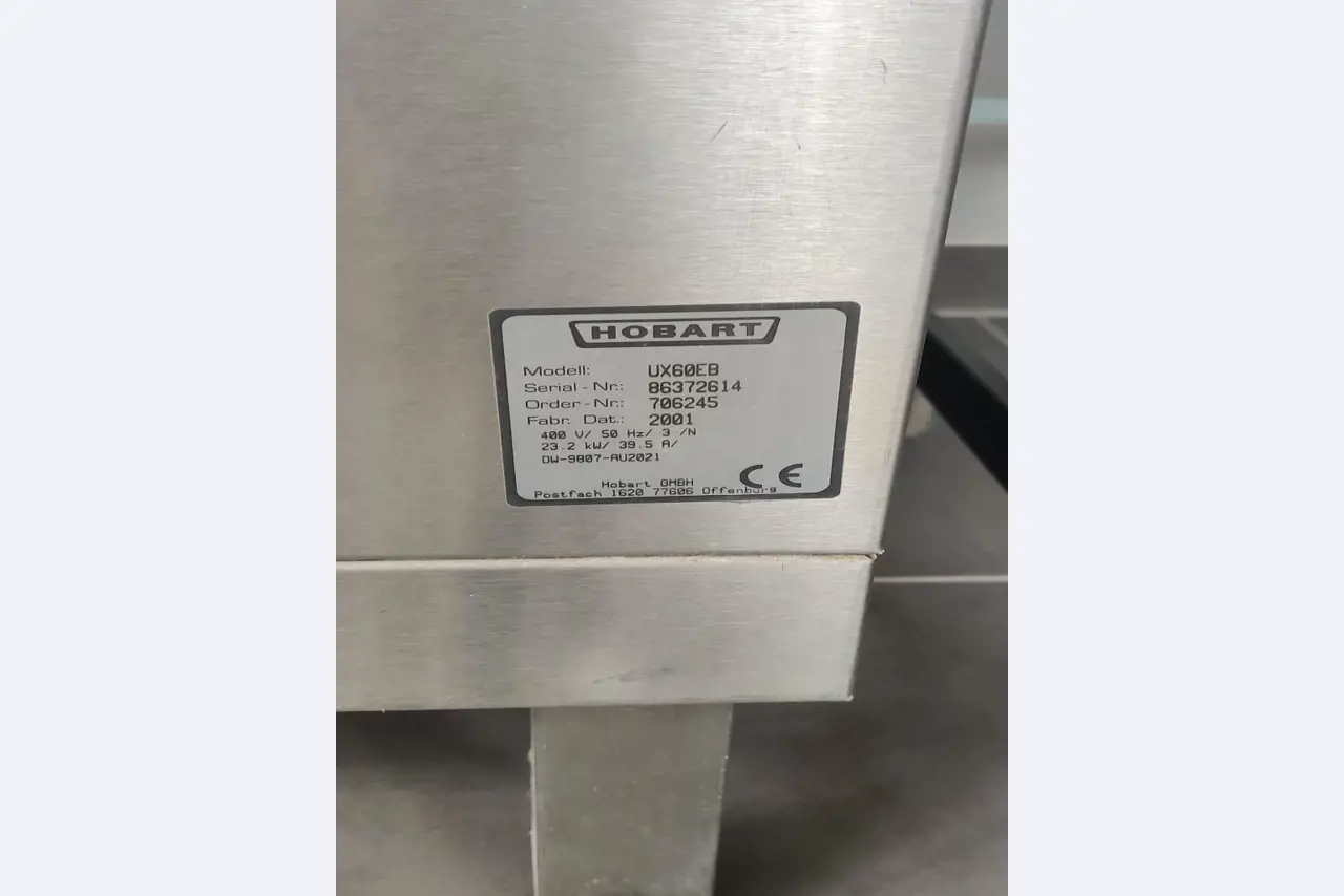 gepflegte Spiralknetmaschinen sowie eine Universalspülmaschine-3