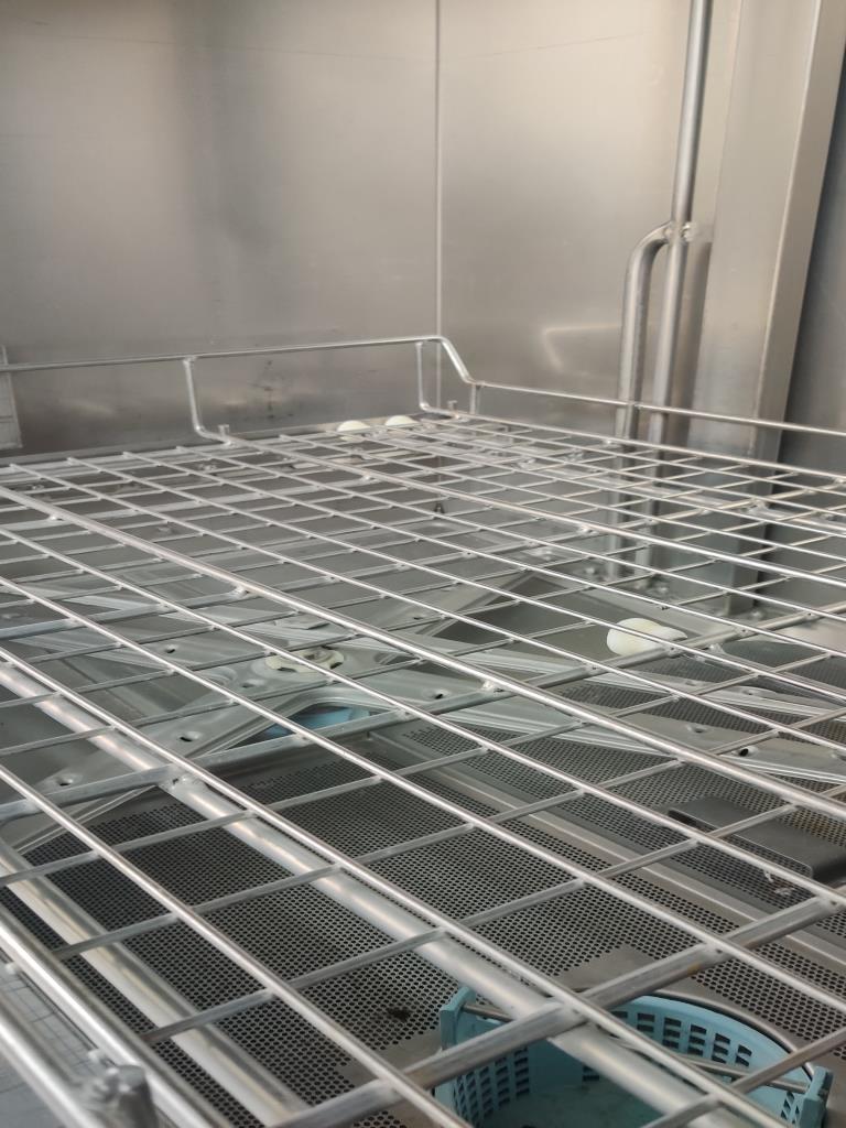 gepflegte Spiralknetmaschinen sowie eine Universalspülmaschine-6