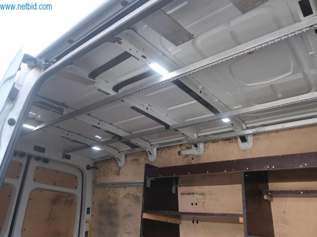 Transportery i pojazdy-8