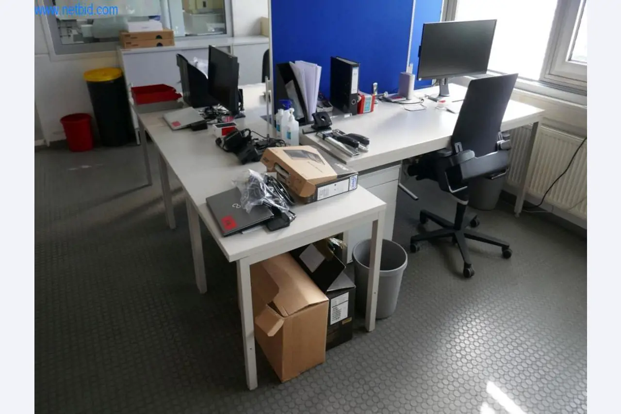 Tiskařské a třídicí stroje-2