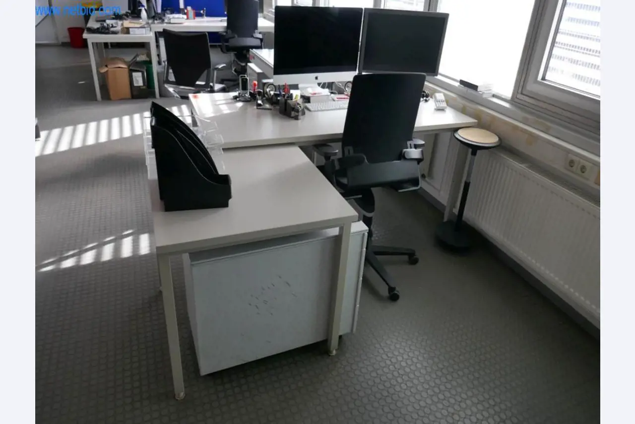 Tiskařské a třídicí stroje-1