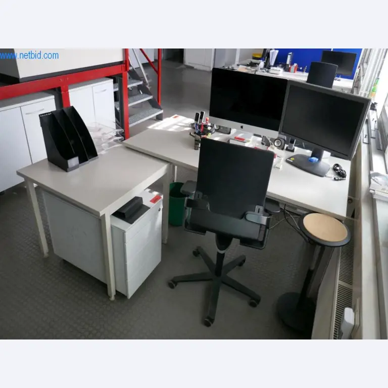 Tiskařské a třídicí stroje-2