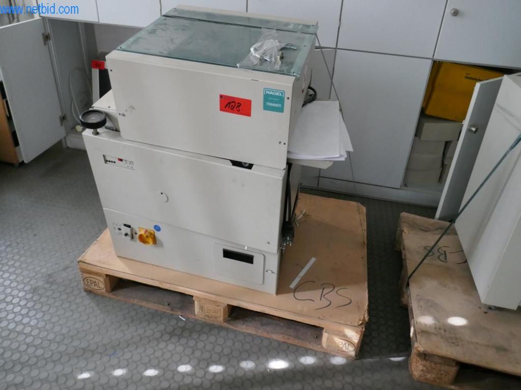 Tiskařské a třídicí stroje-1