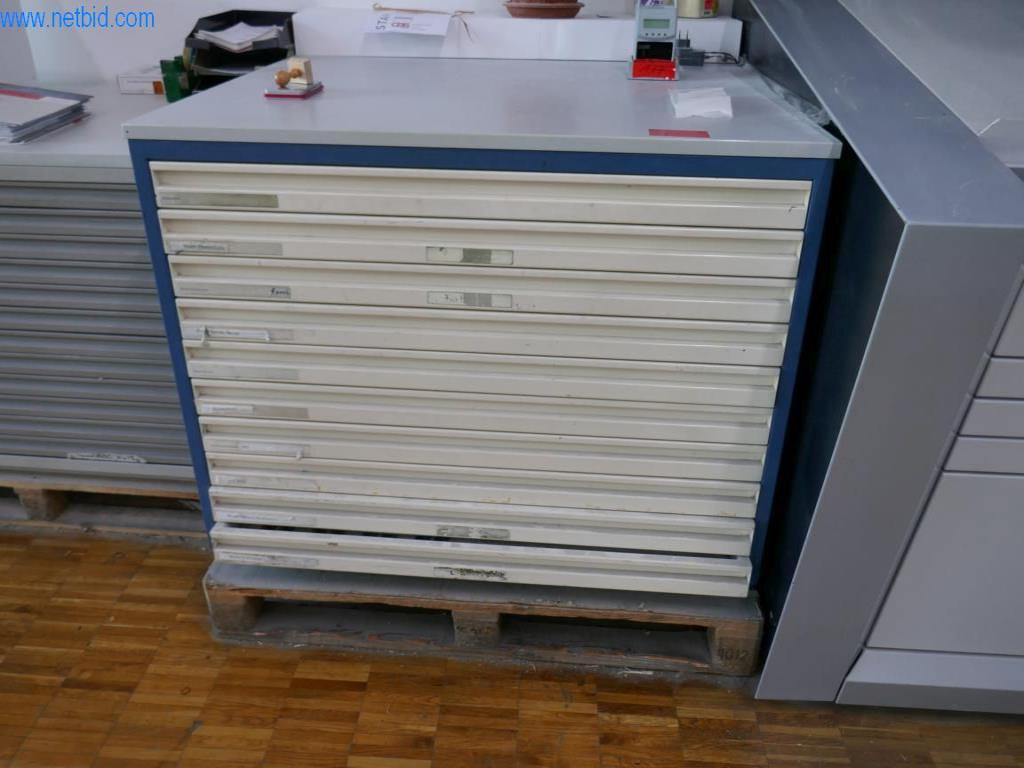 Maschinen aus dem Bereich Drucken und Sortieren-1