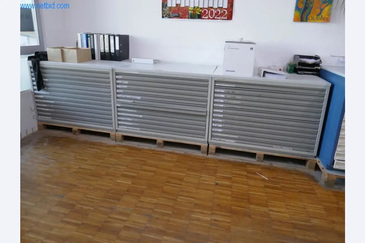 Tiskařské a třídicí stroje-2