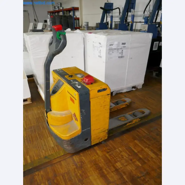 Maschinen aus dem Bereich Drucken und Sortieren-1