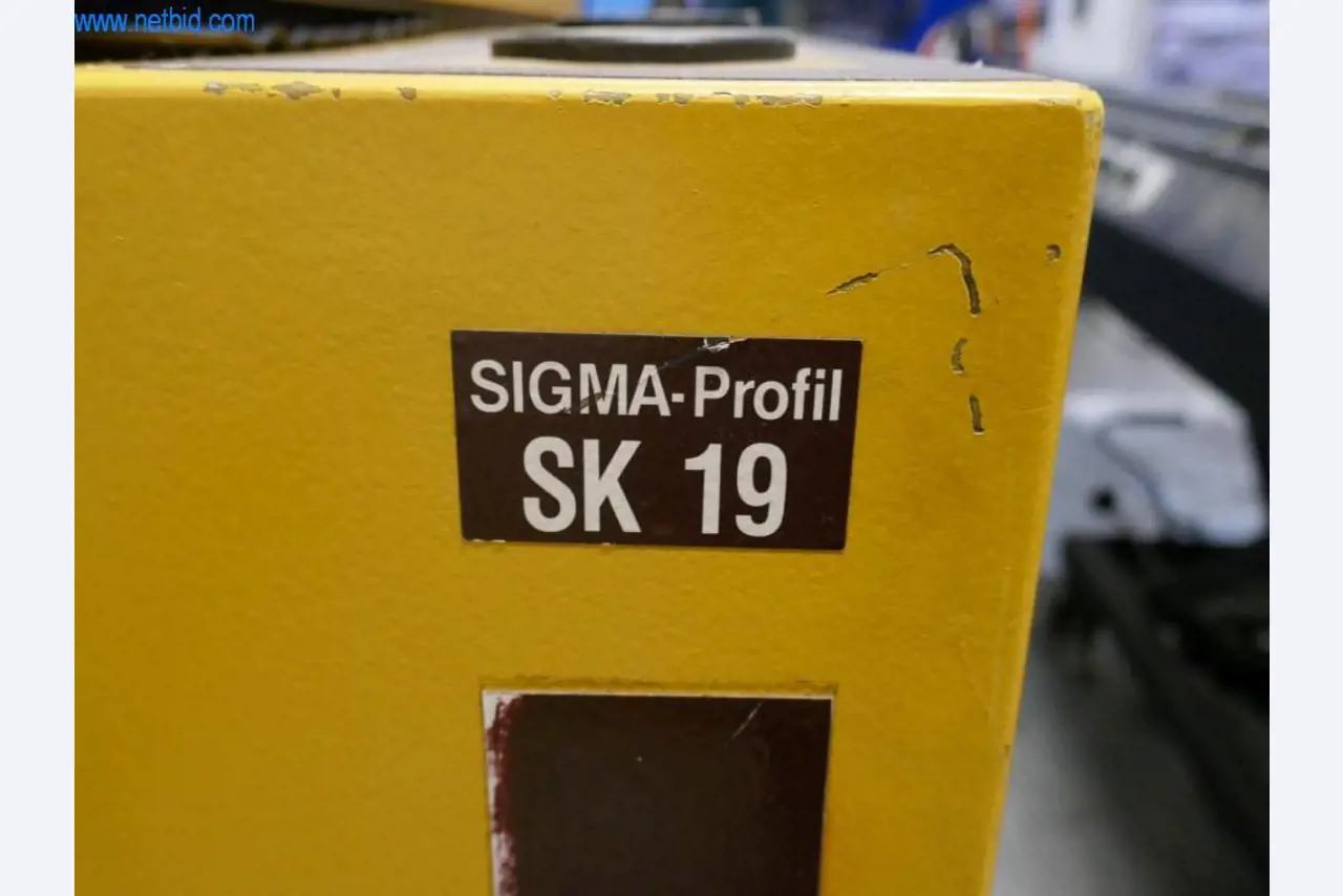 Tiskařské a třídicí stroje-3