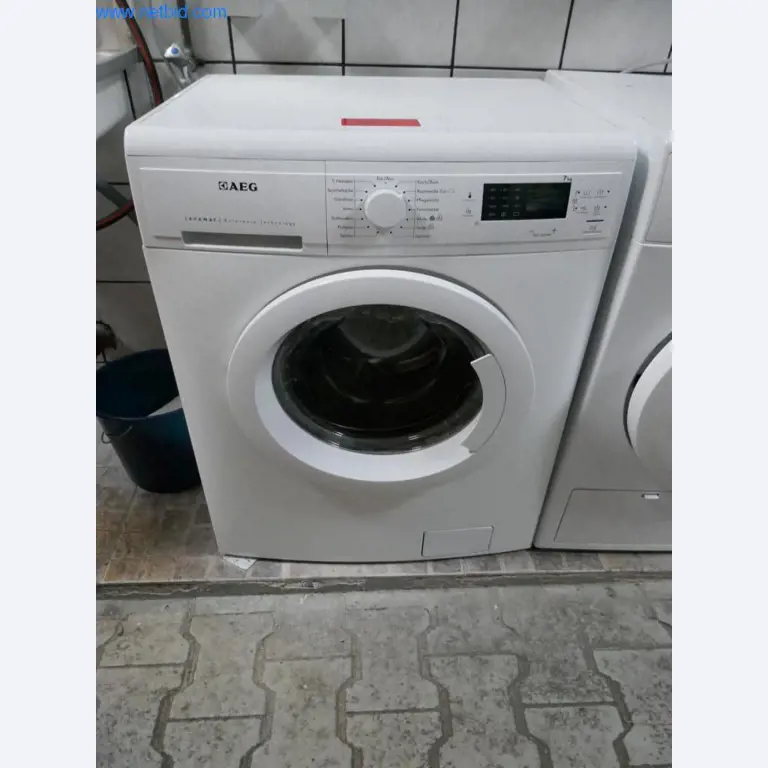 Maschinen aus dem Bereich Drucken und Sortieren-1