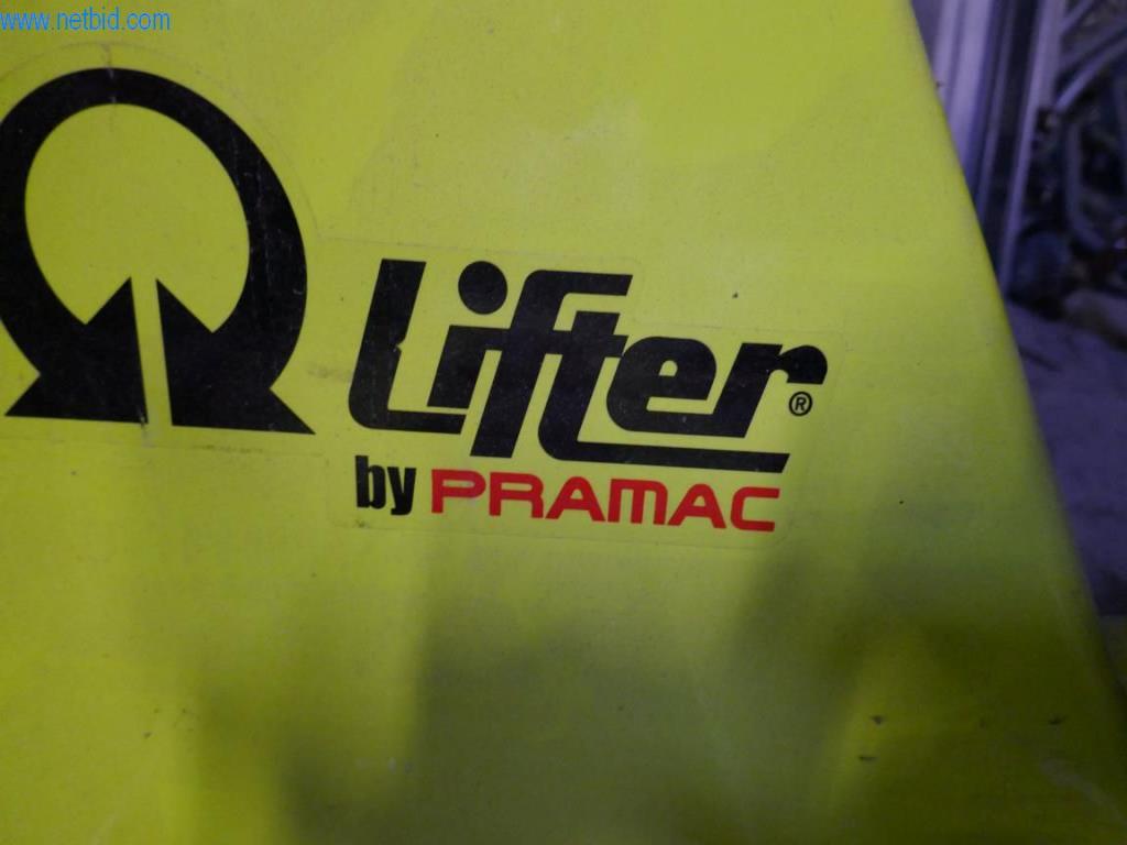 Tiskařské a třídicí stroje-2