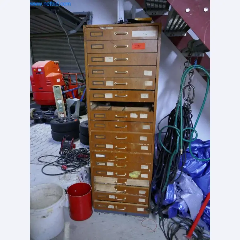 Tiskařské a třídicí stroje-1