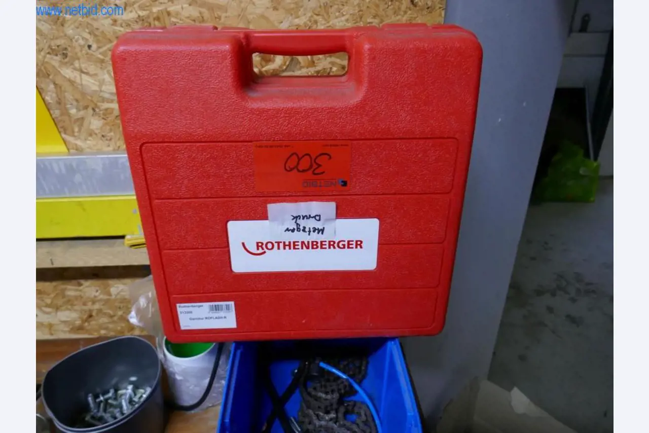 Tiskařské a třídicí stroje-2