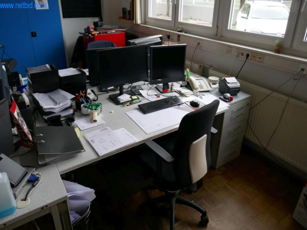 Tiskařské a třídicí stroje-3