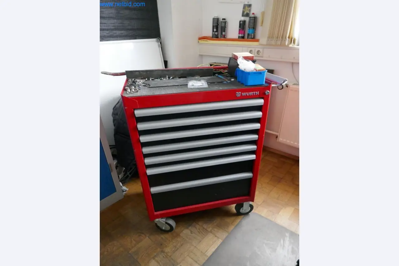 Maschinen aus dem Bereich Drucken und Sortieren-1