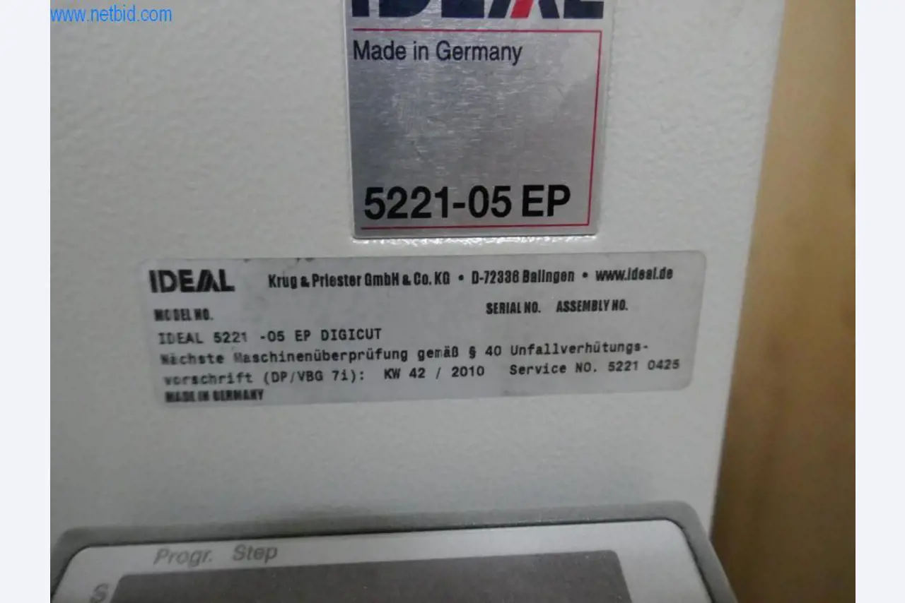 Tiskařské a třídicí stroje-2