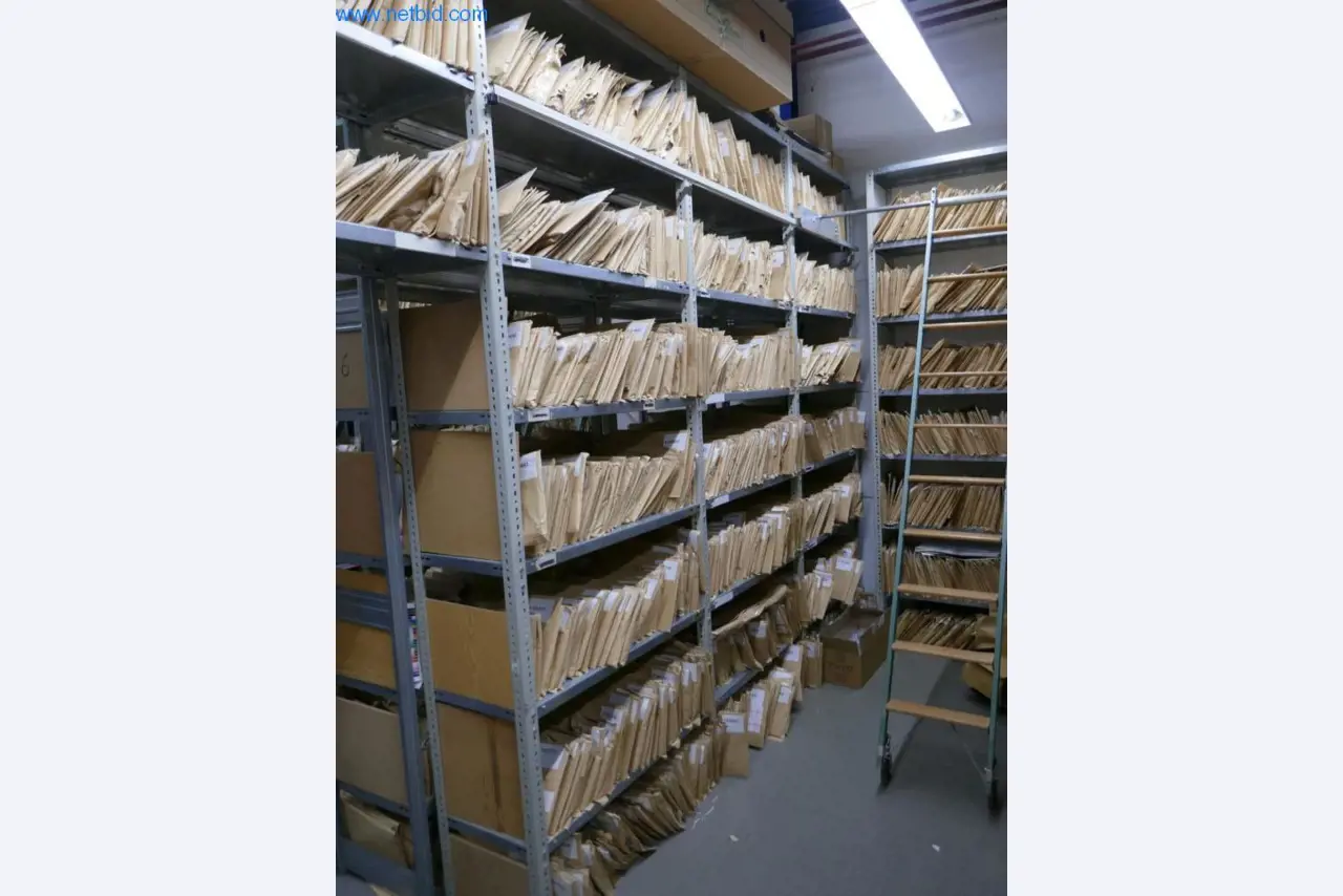 Tiskařské a třídicí stroje-1