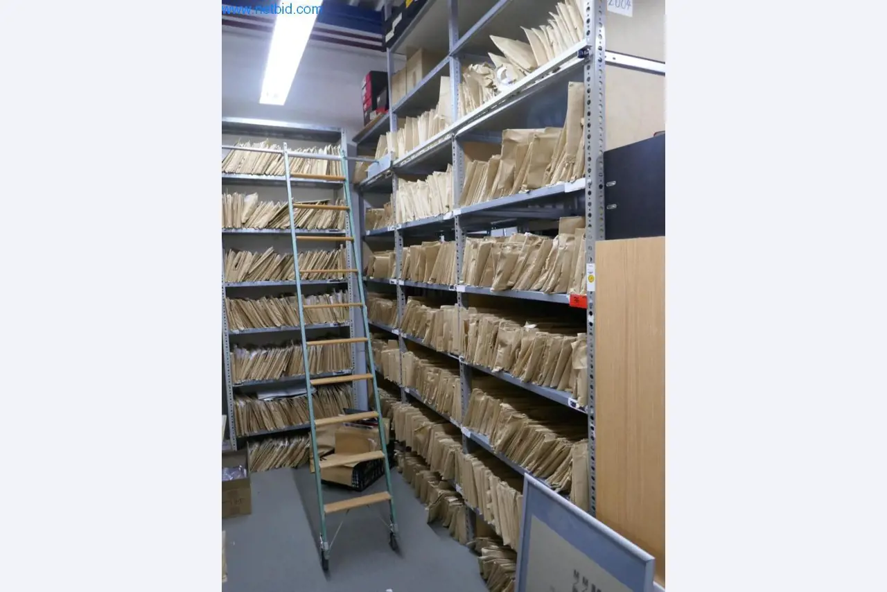 Tiskařské a třídicí stroje-2