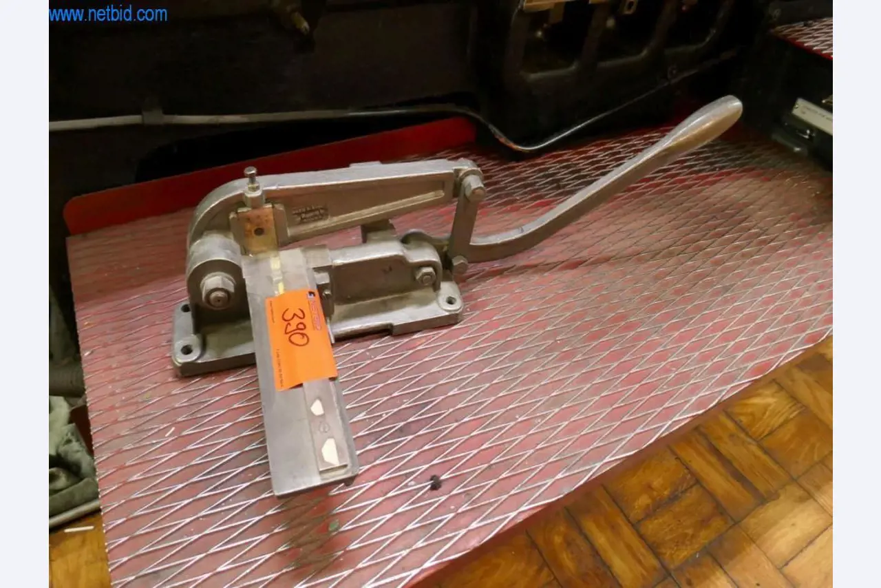 Maschinen aus dem Bereich Drucken und Sortieren-2