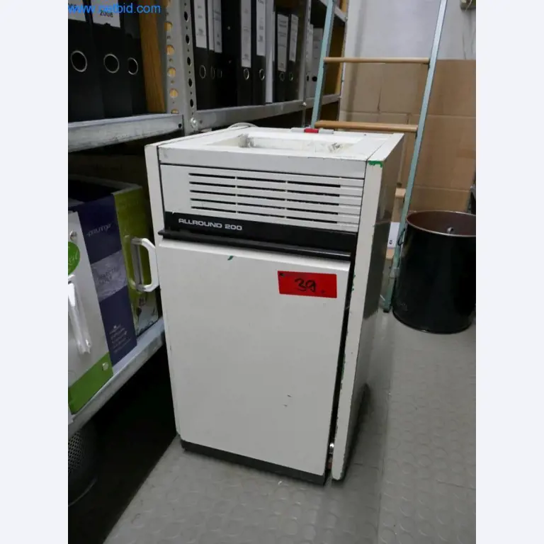 Maschinen aus dem Bereich Drucken und Sortieren-1