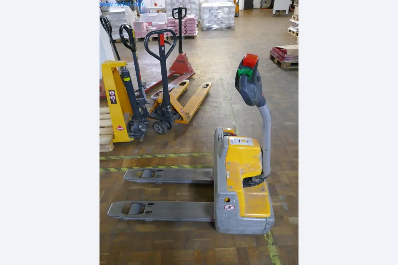 Maschinen aus dem Bereich Drucken und Sortieren-1