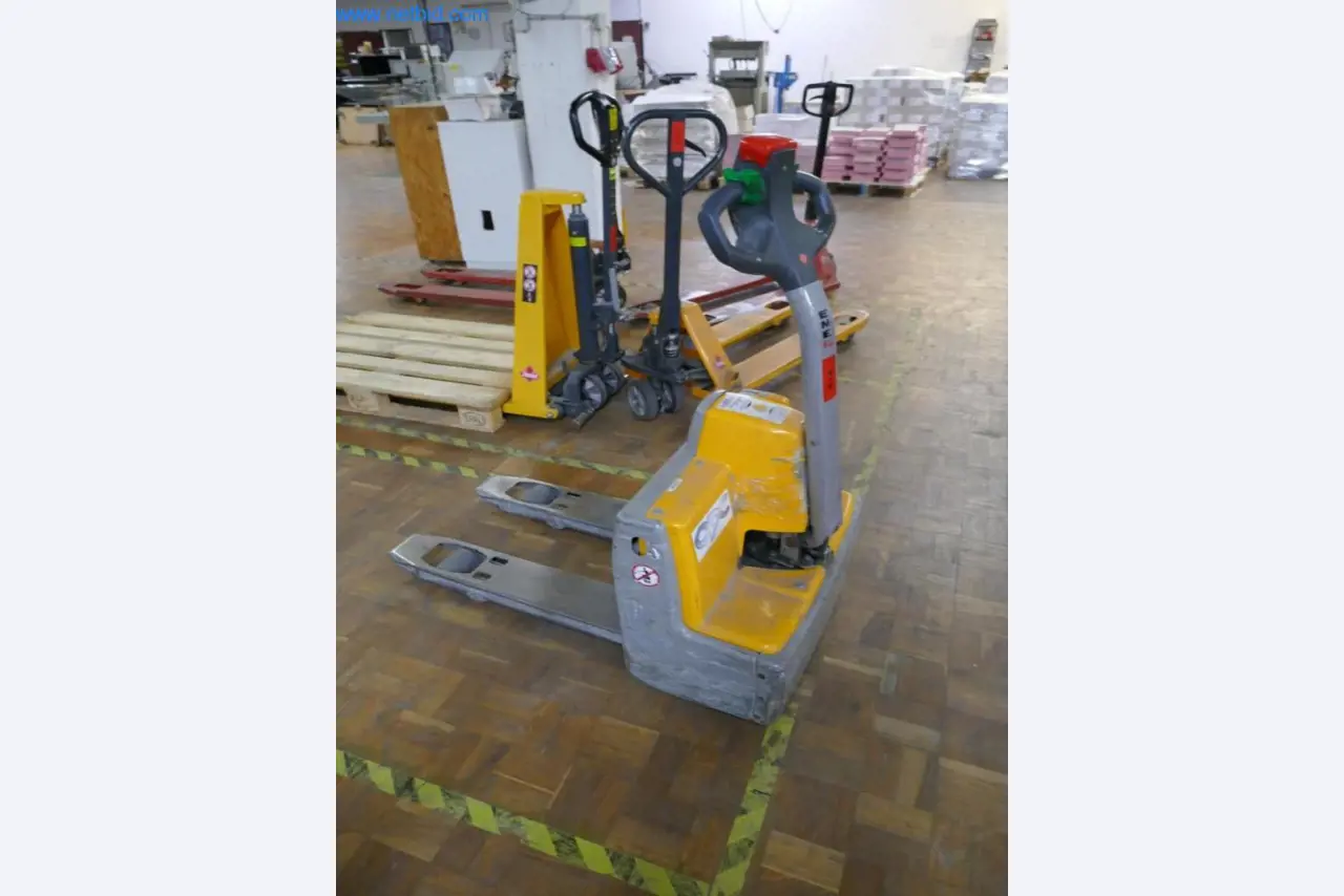 Maschinen aus dem Bereich Drucken und Sortieren-2