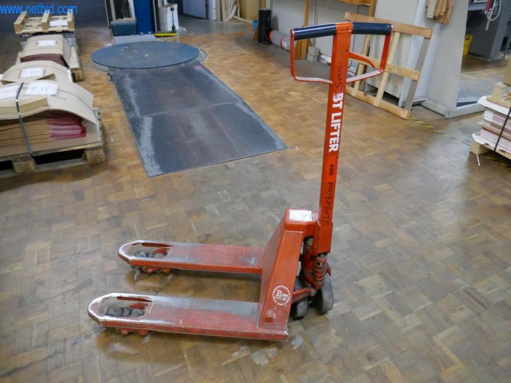 Tiskařské a třídicí stroje-1