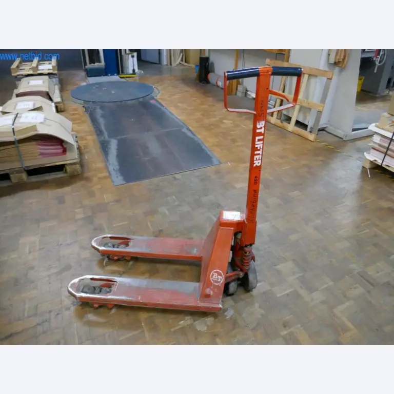 Tiskařské a třídicí stroje-1