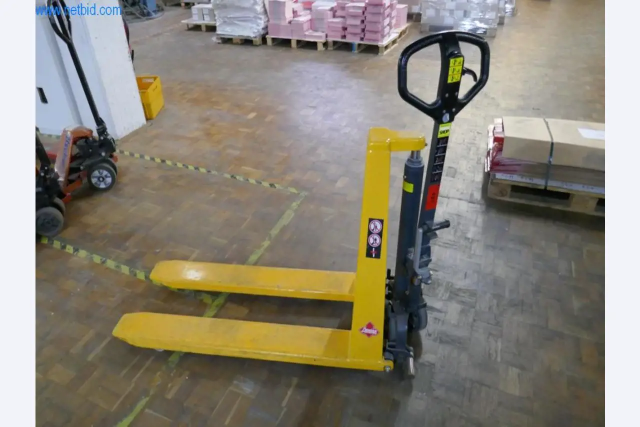 Maschinen aus dem Bereich Drucken und Sortieren-1