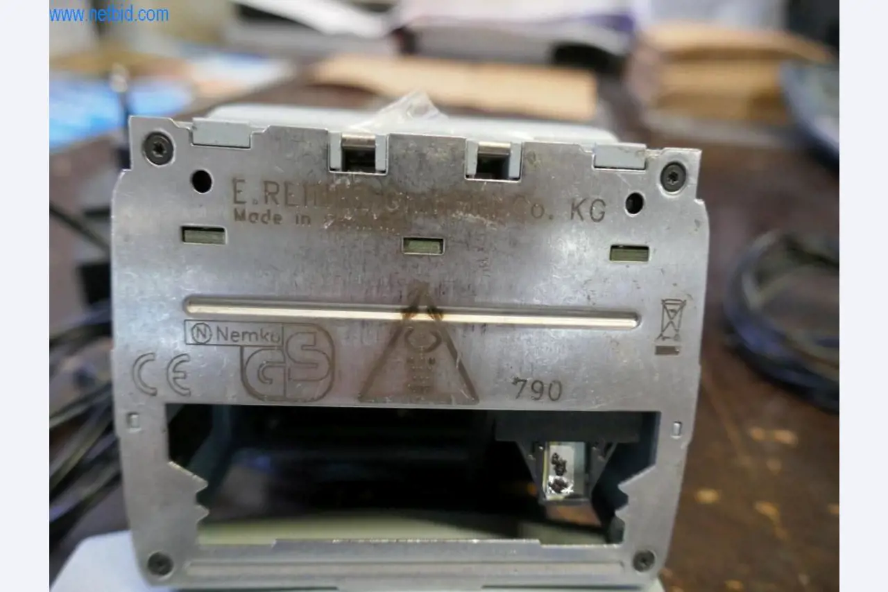 Tiskařské a třídicí stroje-3