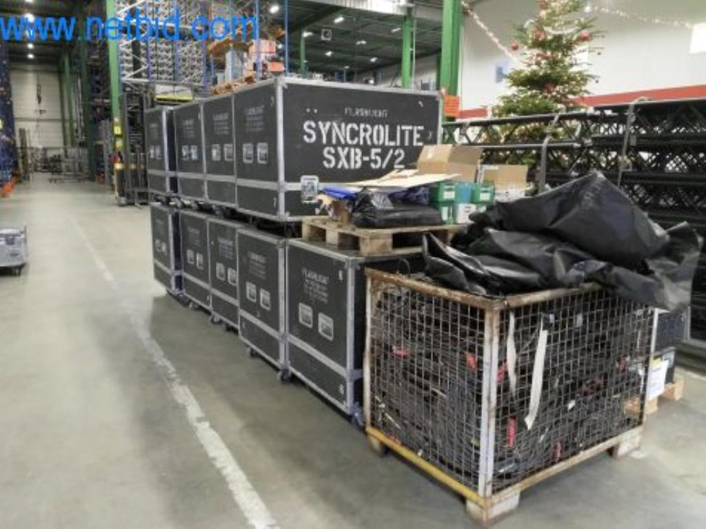 Dobrze utrzymany sprzęt technika eventowego-3