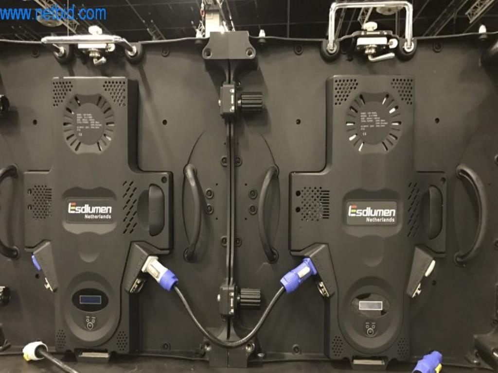 Dobrze utrzymany sprzęt technika eventowego-3