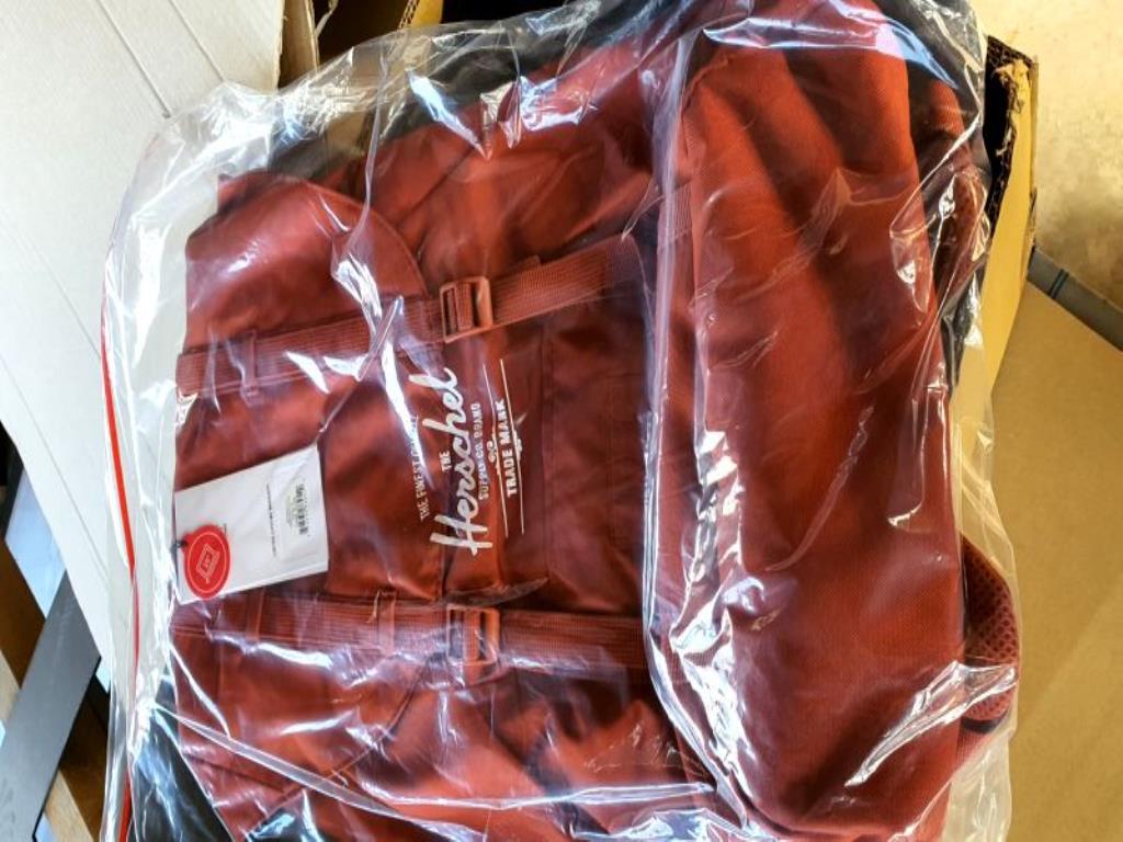 Tornistry i przybory szkolne-11