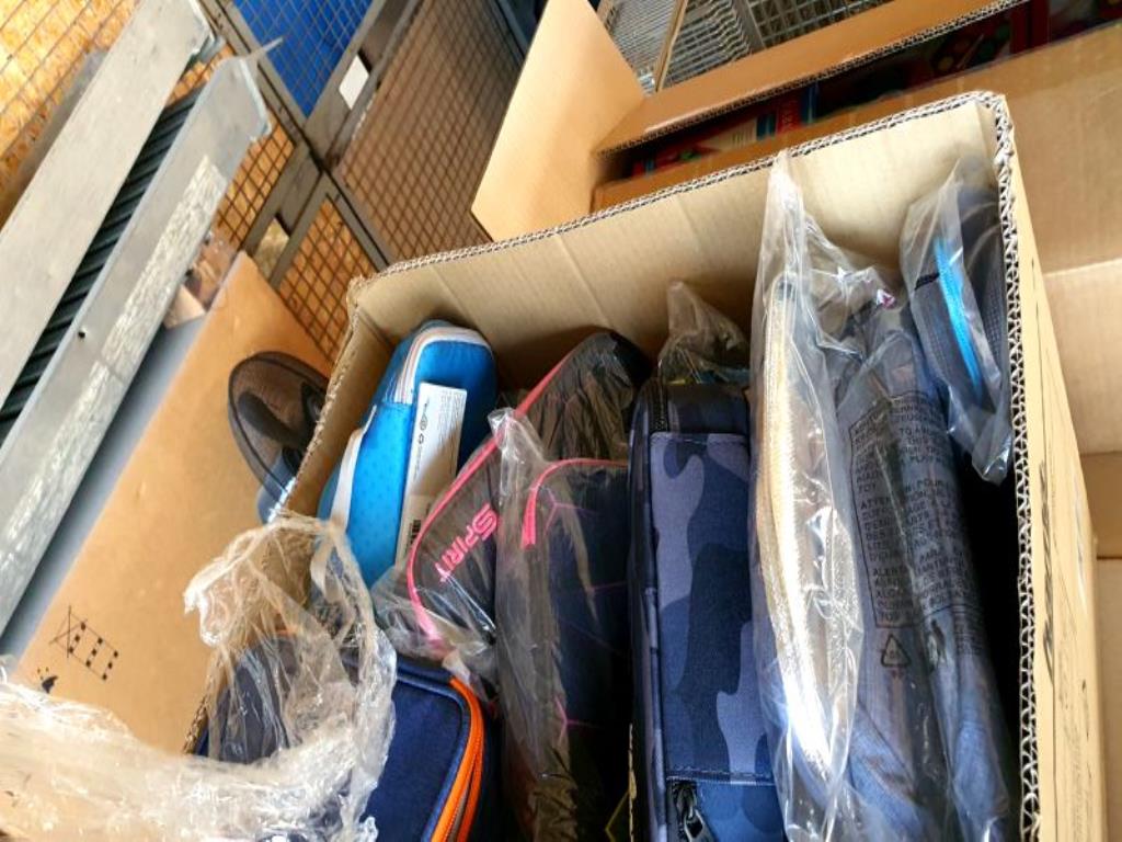 Tornistry i przybory szkolne-16