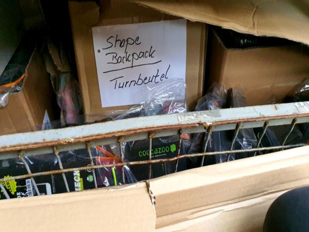 Tornistry i przybory szkolne-29