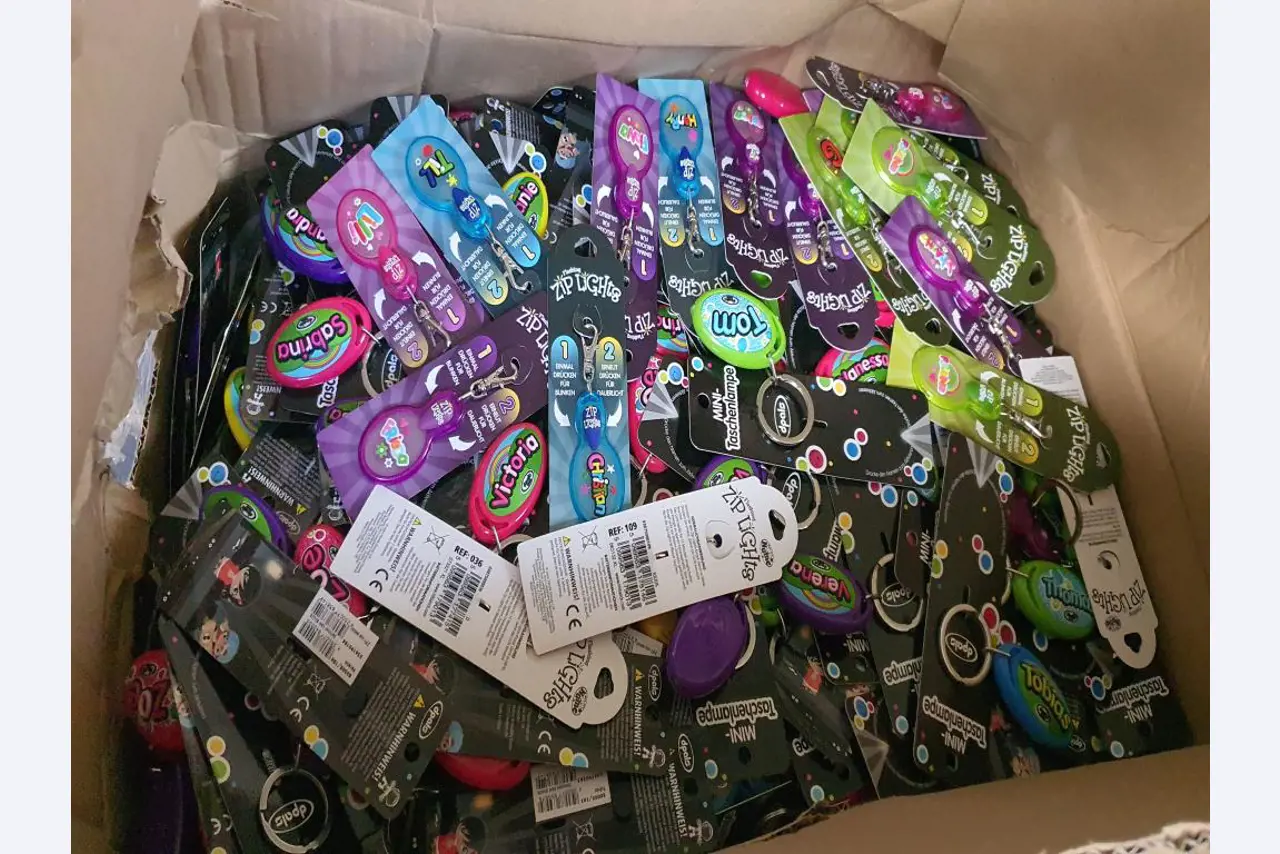 Satchels and school supplies-33