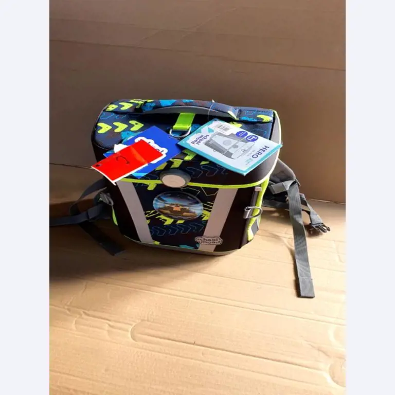 Satchels and school supplies-4