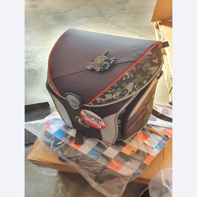 Satchels and school supplies-42