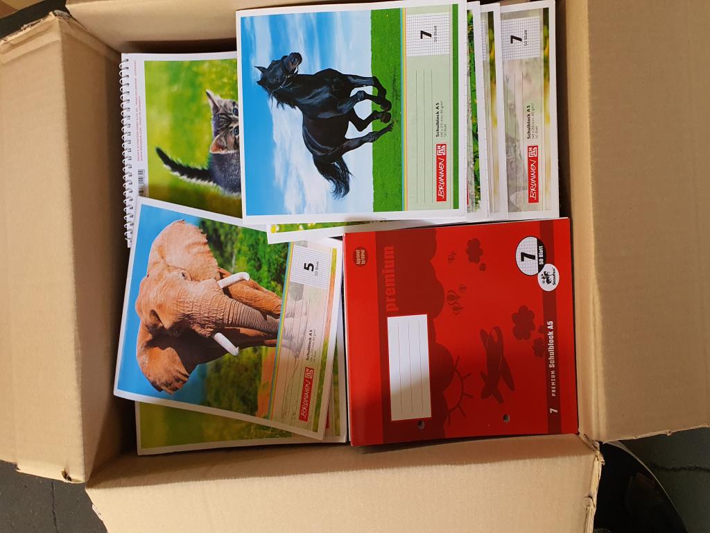 Tornistry i przybory szkolne-45