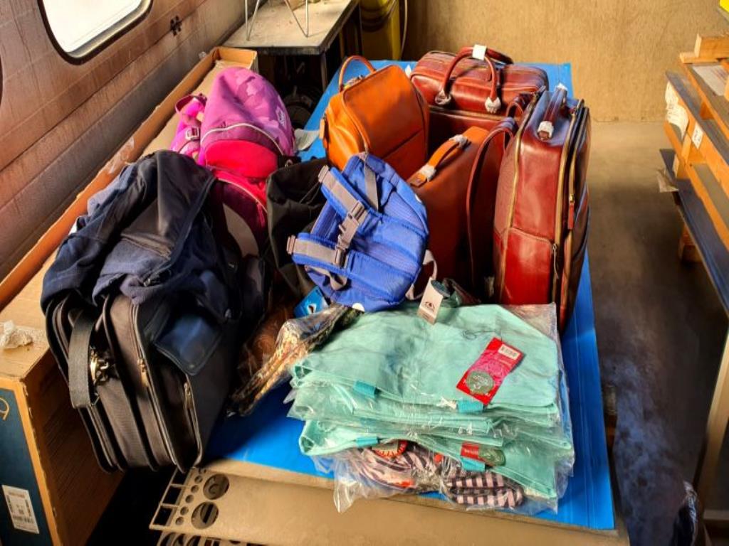 Tornistry i przybory szkolne-5