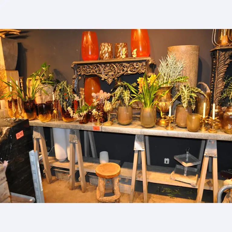 Well-maintained shop furnishings and exclusive decorative articles of a florist shop-1