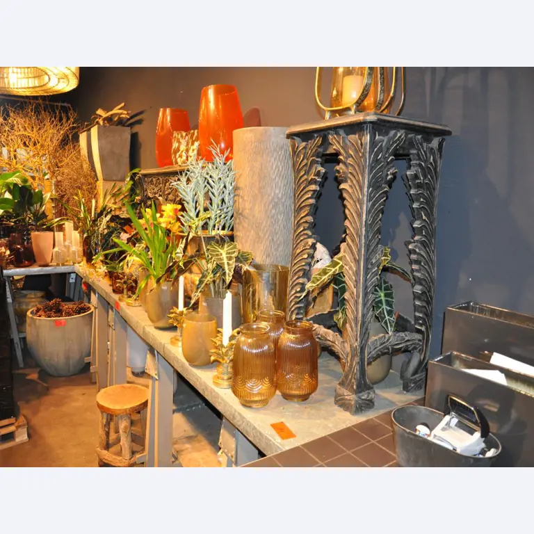 Well-maintained shop furnishings and exclusive decorative articles of a florist shop-2