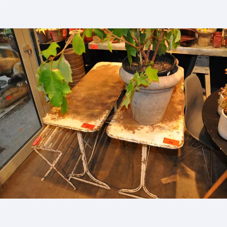 Aménagement soigné du magasin et articles de décoration exclusifs d'une boutique de fleurs-2
