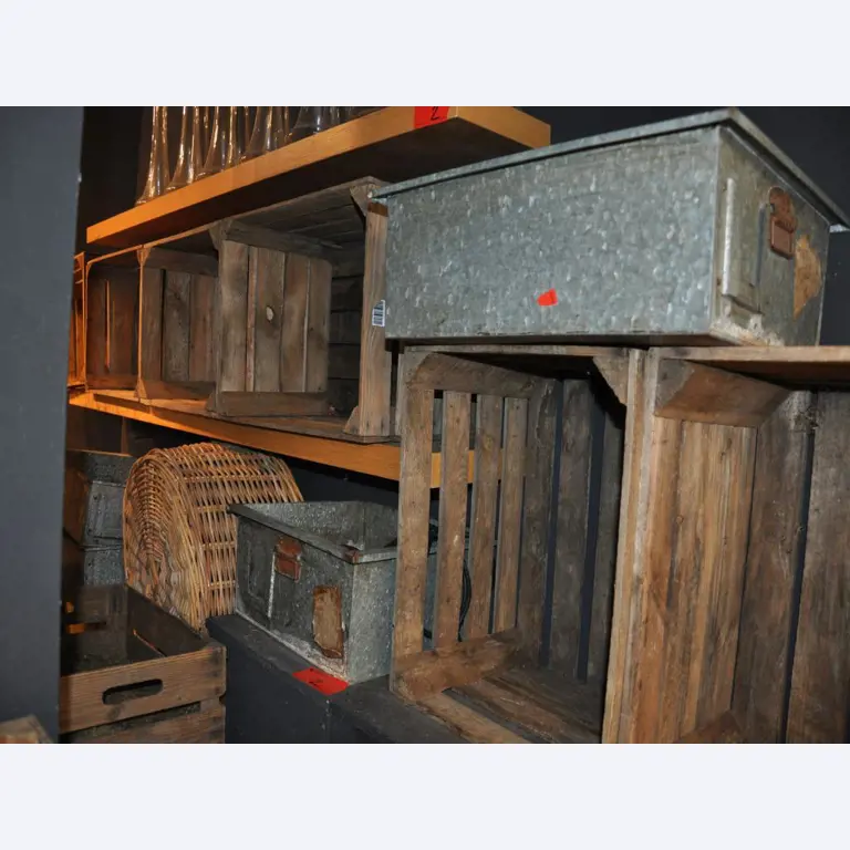 Well-maintained shop furnishings and exclusive decorative articles of a florist shop-4
