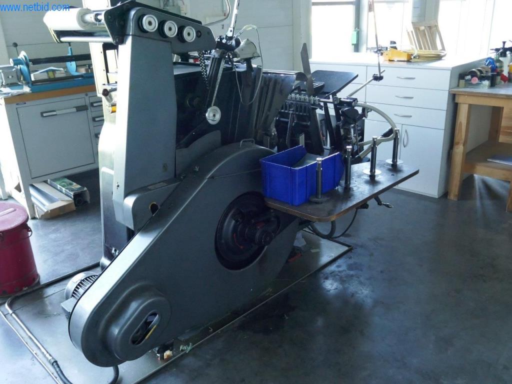 Máquinas e equipamentos numa gráfica-3